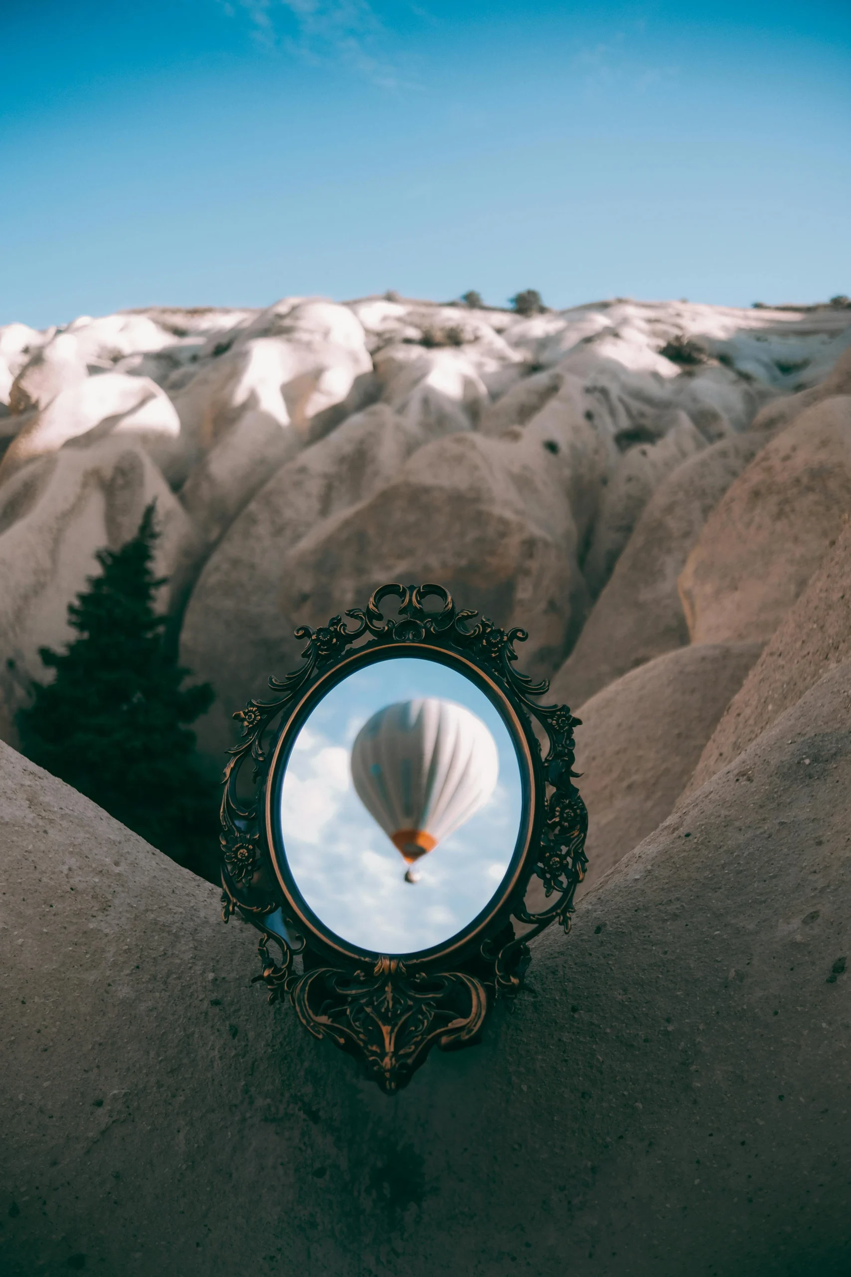 cappadocia photo tour balloon on the mirror